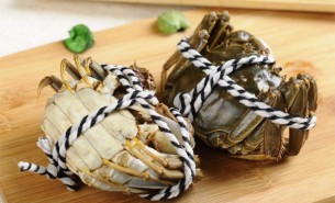 吃大閘蟹的季節(jié)，用大閘蟹重量分揀機(jī)取更高收益